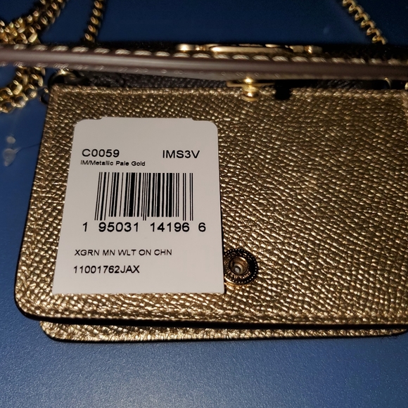 NWT COACH Mini Wallet Crossbody on a Chain, GOLD/GOLD Colorway RARE to find - Picture 5 of 10